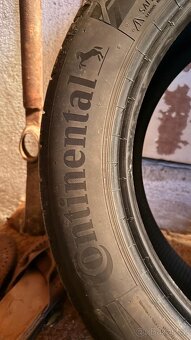 Pneu Continental 215/55 R17 - 2