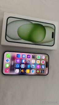 iPhone 15 / 256GB - Green - 2