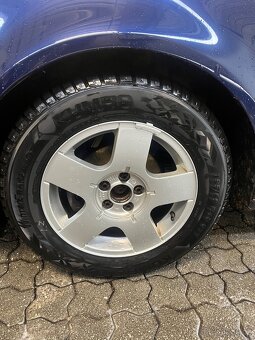 VW Golf IV - 2