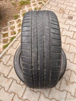 Letní pneu Bridgestone 235/45r18 - 2