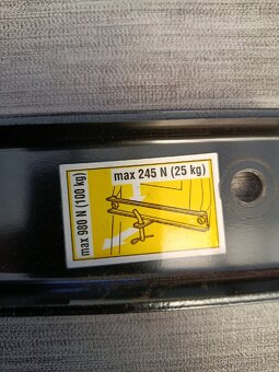 Závěs na zahradní traktor - 2