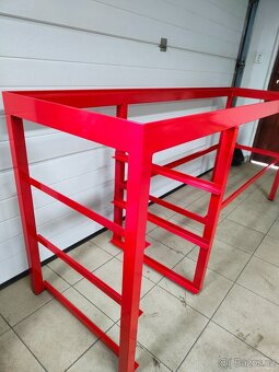 Dílenský/ pracovní stůl / ponk - 2