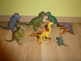 Dinosauři, plastová zvířátka - 2