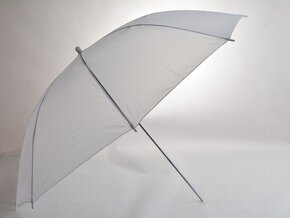 Kompletní set difuzéru/deštník externího blesku se stativem - 2
