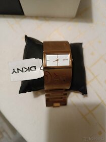Prodám dámské hodinky DKNY - 2
