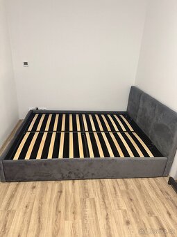 Čalouněná postel s úložným prostorem 160x200 - 2