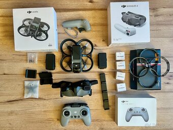 Dron DJI Avata Pro-View Combo + RC2 s hromadou příslušenství - 2