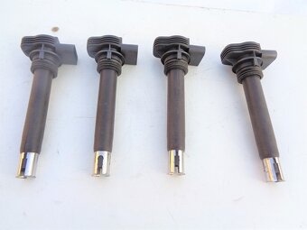 Škoda VW Audi Seat 1.8TSI 2.0TSI zapalovací cívka 06H905115A - 2