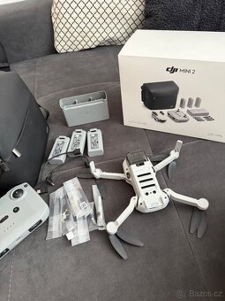 Dron DJI MINI 2 FLY MORE COMBO - 2