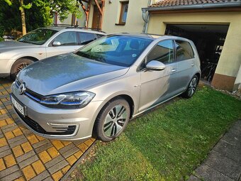 E-golf 136Ps r.v.2019 navigace baterie 36kWh, DPH, - 2