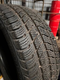 Zimní pneu 205/65 R16 C - 2