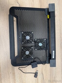 Chladící podložka Coler Master - černá - 2