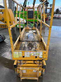 Nůžková plošina Haulotte Compact 8 - 2