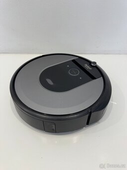 Robotický vysavač iRobot Roomba i7 - 2