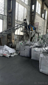 Třídička vč. dopravníku a násypky - 2