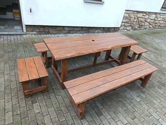 Dřevěné posezení - 2