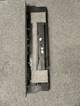 Škoda Superb III 3. Kryt nosiče zámku - 2