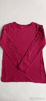 Dvě trička s dl. rukávem, vel. 134 - 2