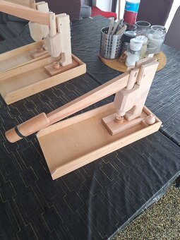 loupačka na ořechy - 2