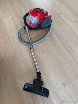 BEZSÁČKOVÝ VYSAVAČ DIRT DEVIL DD2503 - 2