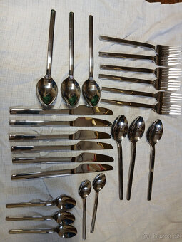 jídelní příbory- nepoužité - 2