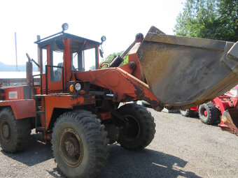 NAKLADAČ ZTS UNK 320 - NAKLADAČ ZTS UNK 320 - - 2
