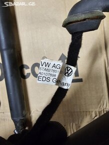 Elektrické vzpěry kufru VW Touran 5TA 5T1 - 2