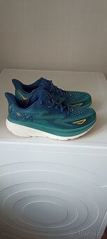 Běžecké boty Hoka Clifton 9, UK-8,5 EU- 42 2/3 - 2