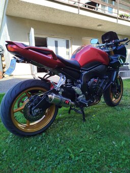 Yamaha FZ1 - 2