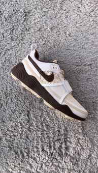 Nike Zoom Field Jaxx Travis Scott Light Chocolate - 2