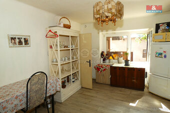 Prodej 1/2 rodinného domu, 120 m², Křenice, ul. K Návsi - 2