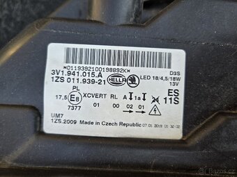 ŠKODA SUPERB 3 PREDNI SVETLA XENONY - 2
