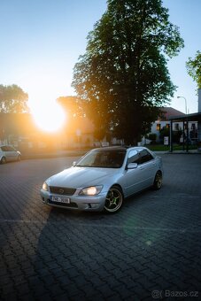 Lexus IS200 Sport (1999) - 2