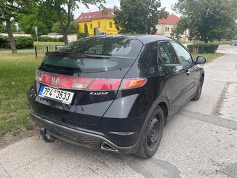 Honda Civic 8g 2,2 - 2