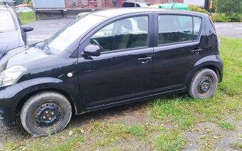 Daihatsu Sirion 1.3, 4x4 5 rychl. manual - 2