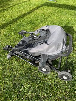 Sĺádací kočárek - 2