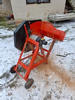 Prodám kolébkovou pilu VEGA LC 500 - 2