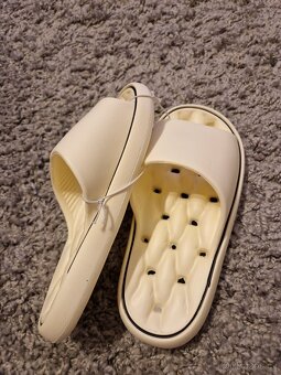 Lehoučké nazouváky k vodě - 2