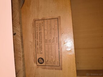 Jídelní rozkládací stůl – obdélníkový - 2