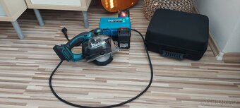 Přenosný Aku napájecí zdroj 4v1,pro Aku Makita 18V+nabíjení. - 2