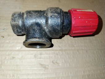 Prodám pojistný ventil - 2