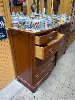 Starožitná komoda - 2