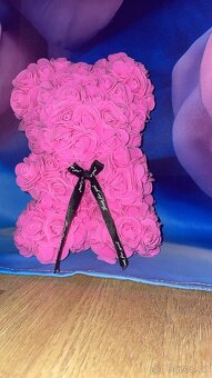 Ručně vyráběný medvídek z růží 🧸🌹 - 2