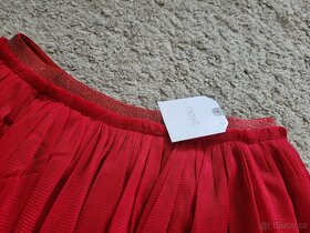 červená tylová sukně 122 - 2