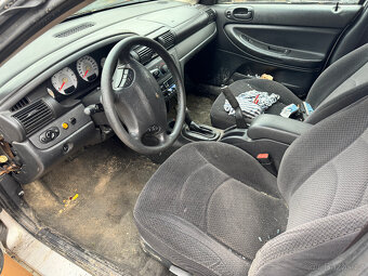 Chrysler Sebring - 2