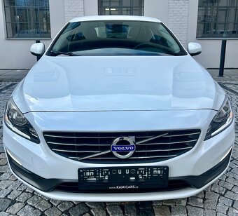VOLVO V60 2.0D3 5VÁLCE AUTOMAT-NAVI-PDC-LED-156tkm - 2