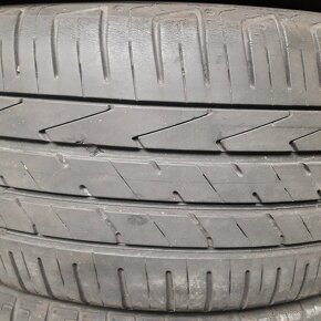 Pneu HANKOOK 235/50R19 99V - 2