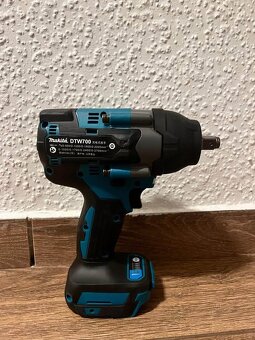 Makita DTW700 - 2