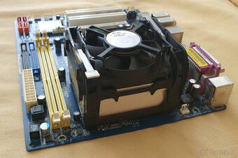 základní deska ASRock P4i945gc - 2
