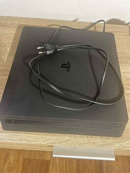 PlayStation 4 Slim 500 GB + ovladač + 3 hry – top stav - 2